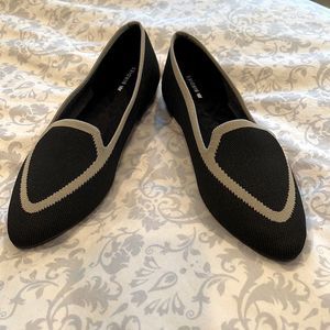 Birdies "Blackbird" Loafer Washable Knit Flat in Jet size 7.